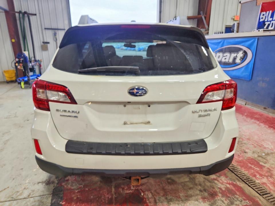 66502786 :رقم المزاد ، 4S4BSELC2F3298043 vin ، 2015 Subaru Outback مزاد بيع