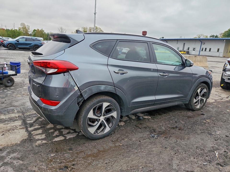 69239646 :رقم المزاد ، KM8J33A27GU089948 vin ، 2016 Hyundai Tucson مزاد بيع
