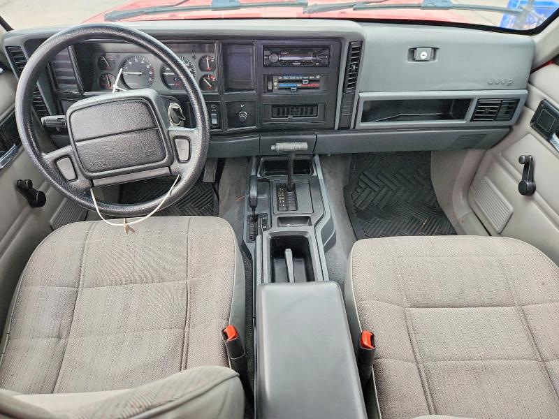 67907796 :رقم المزاد ، 1J4FJ28S0TL300935 vin ، 1996 Jeep Cherokee مزاد بيع