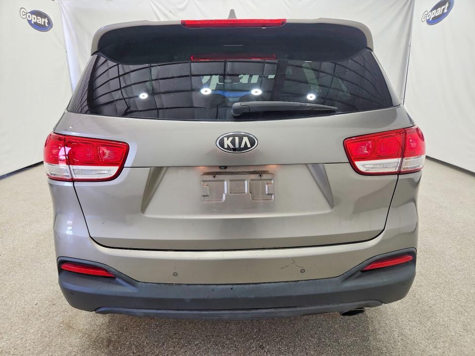 2016 Kia Sorento მანქანა იყიდება აუქციონზე, vin: 5XYPG4A31GG061680, აუქციონის ნომერი: 68854476
