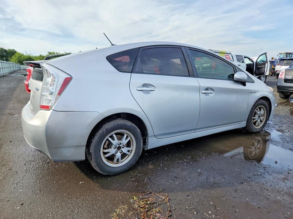 2011 Toyota Prius მანქანა იყიდება აუქციონზე, vin: JTDKN3DU8B1417064, აუქციონის ნომერი: 67810126