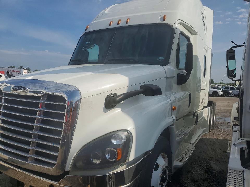Продажа на аукционе авто 2016 Freightliner Cascadia 125, vin: 3AKJGLBGXGSHG3174, номер лота: 60258436