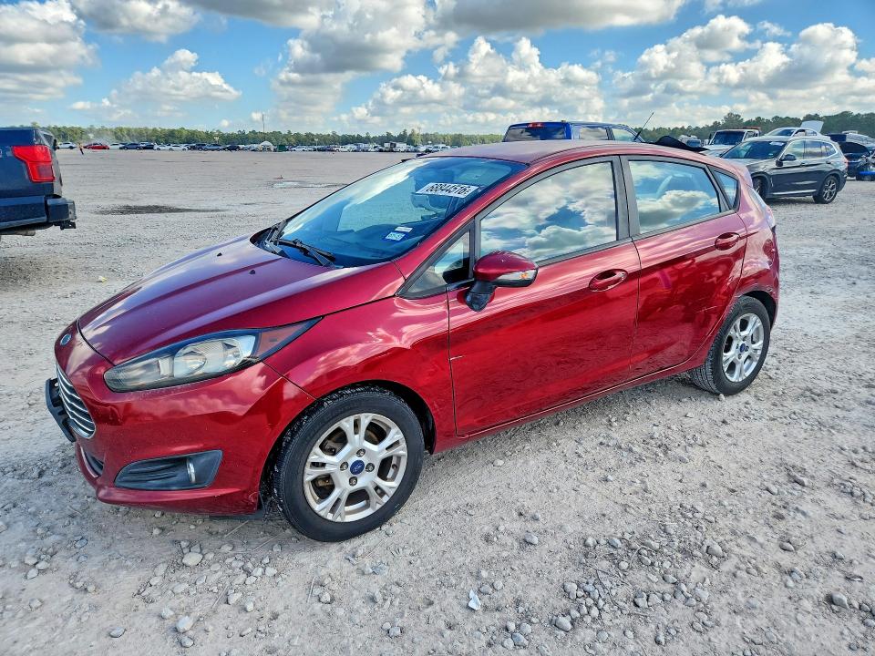 68844516 :رقم المزاد ، 3FADP4EJ6FM117924 vin ، 2015 Ford Fiesta مزاد بيع