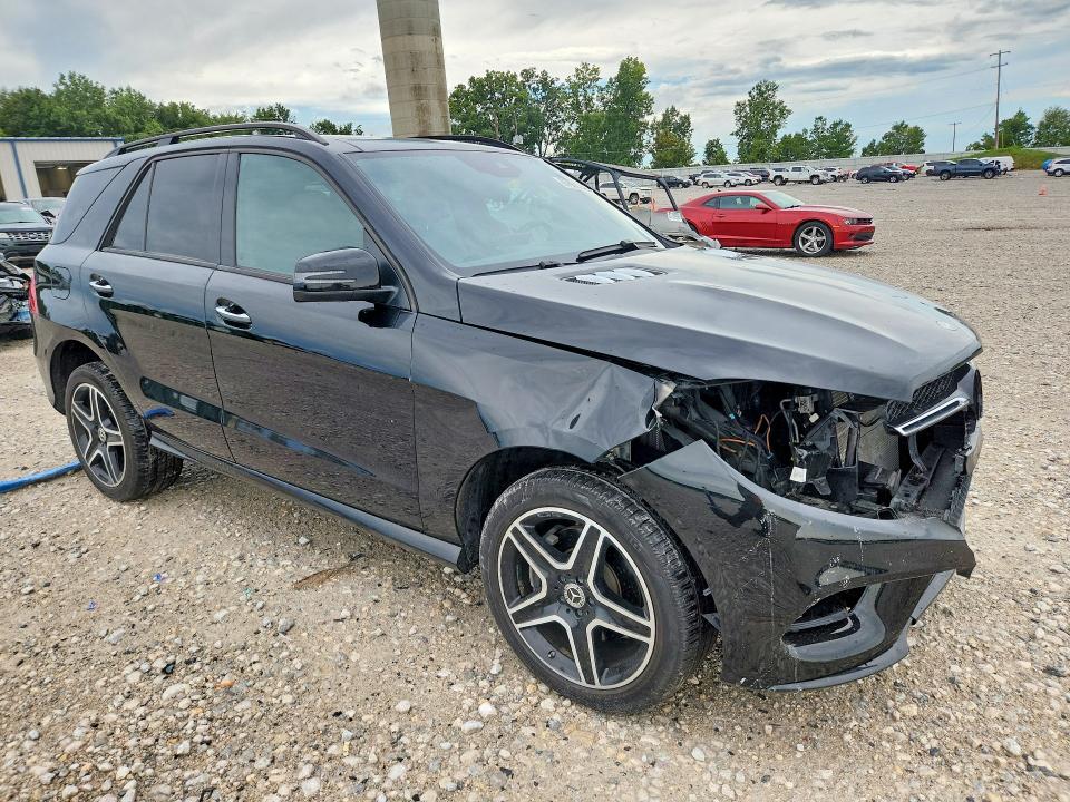 67608056 :رقم المزاد ، 4JGDA5HB5JB188257 vin ، 2018 Mercedes-benz Gle مزاد بيع