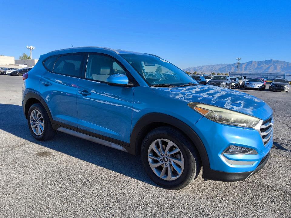 2017 Hyundai Tucson მანქანა იყიდება აუქციონზე, vin: KM8J33A4XHU596006, აუქციონის ნომერი: 64261496