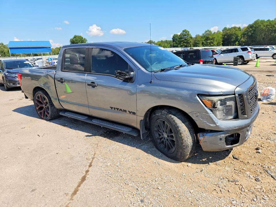 69014466 :رقم المزاد ، 1N6AA1E64JN534379 vin ، 2018 Nissan Titan مزاد بيع