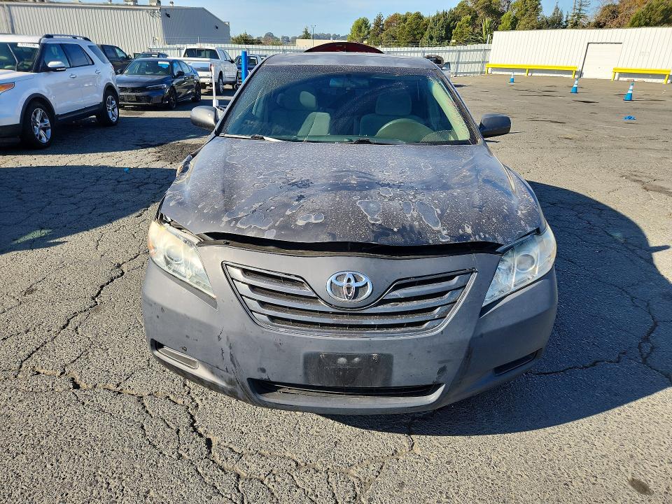 70315476 :رقم المزاد ، 4T1BE46K27U098943 vin ، 2007 Toyota Camry مزاد بيع
