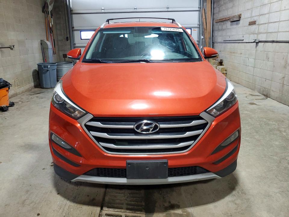70725626 :رقم المزاد ، KM8J3CA20HU339712 vin ، 2017 Hyundai Tucson مزاد بيع