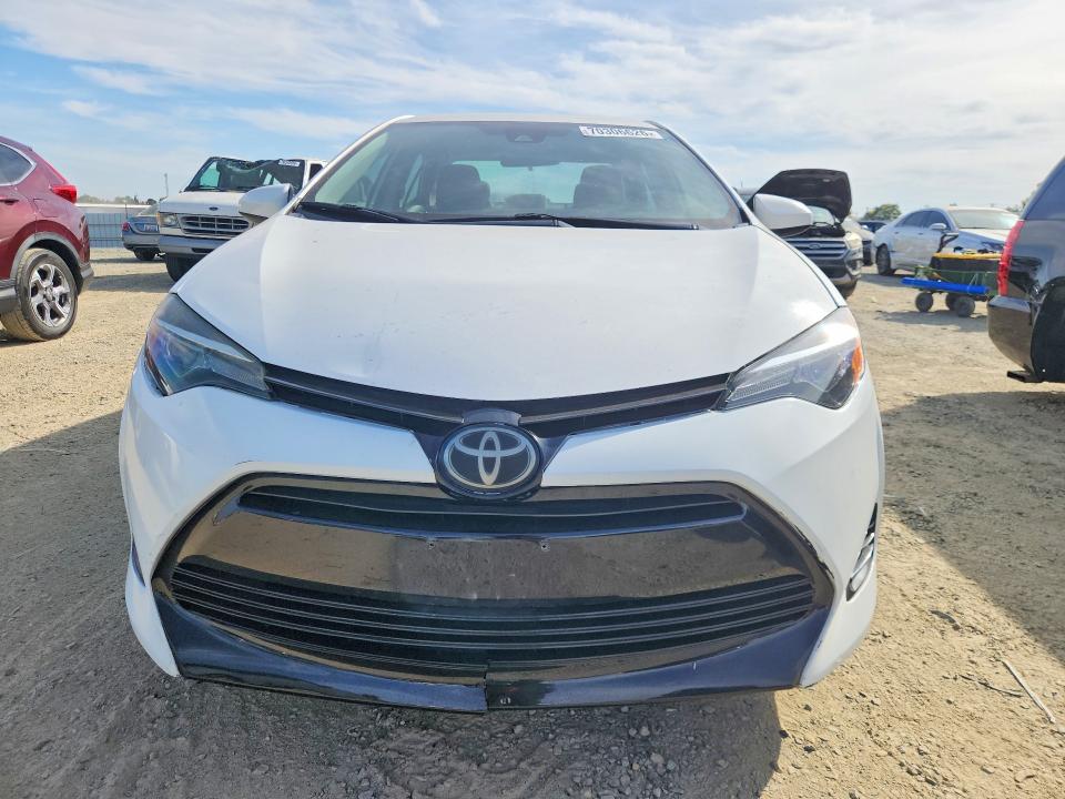 Продаж на аукціоні авто 2018 Toyota Corolla, vin: 5YFBURHEXJP770733, номер лоту: 70306626