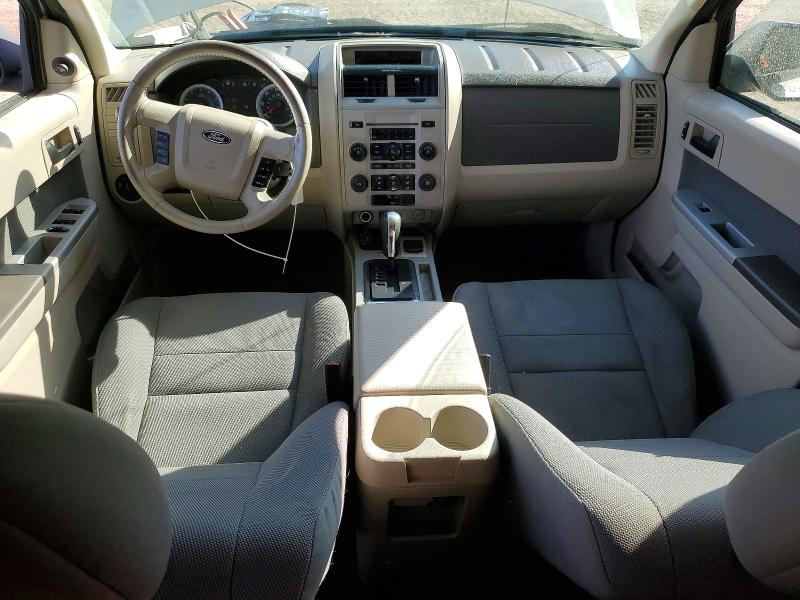 2010 Ford Escape მანქანა იყიდება აუქციონზე, vin: 1FMCU4K35AKB30261, აუქციონის ნომერი: 66812576