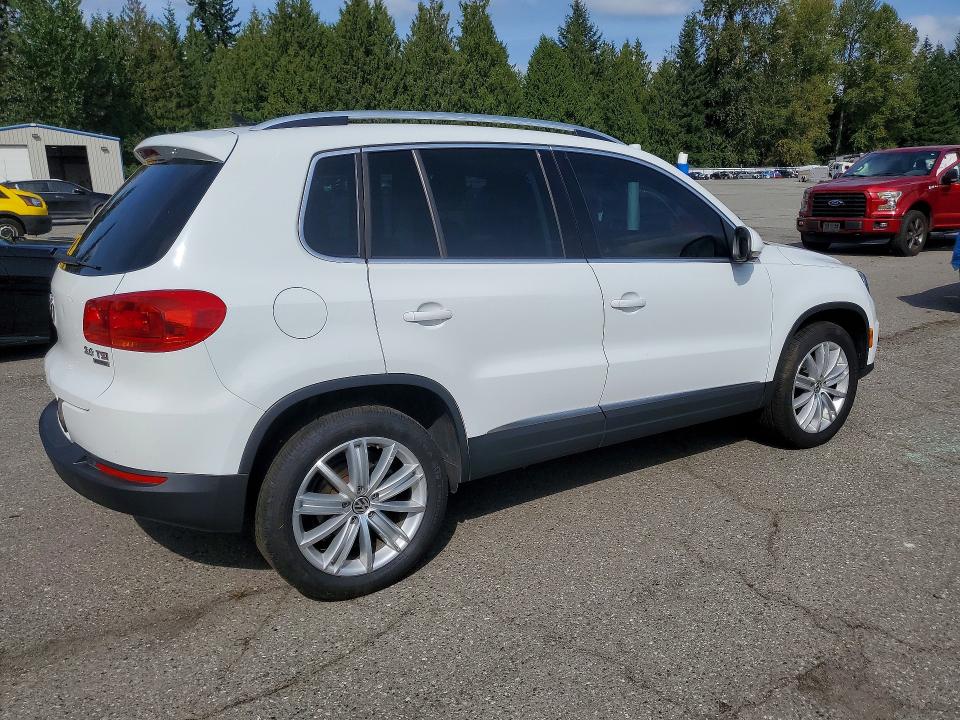 68633316 :رقم المزاد ، WVGBV7AX9FW563922 vin ، 2015 Volkswagen Tiguan مزاد بيع
