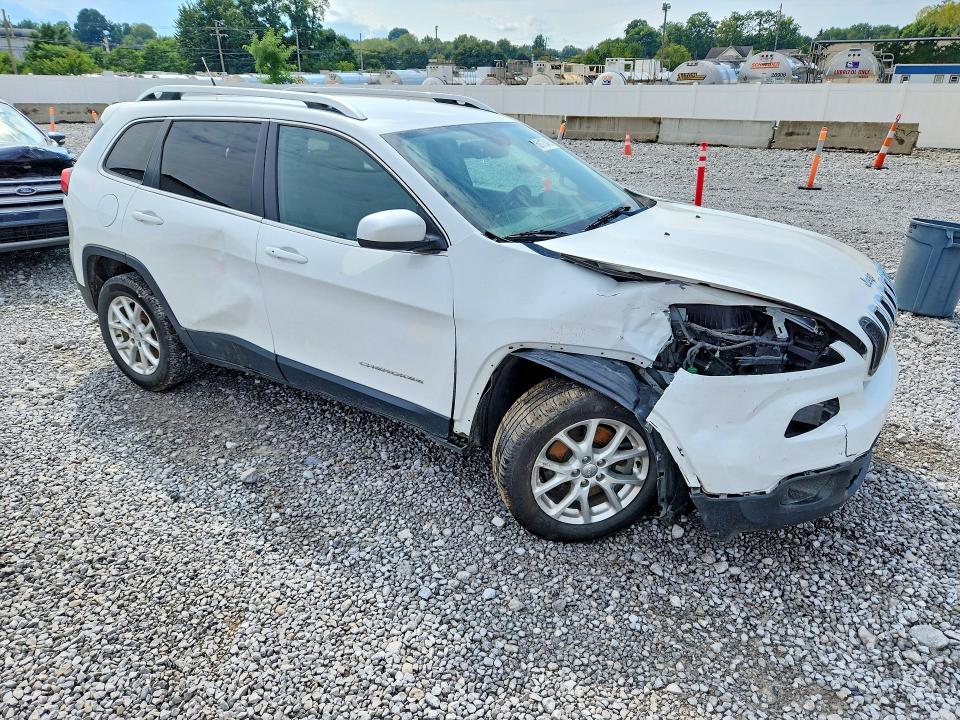 69173426 :رقم المزاد ، 1C4PJLCS6EW117256 vin ، 2014 Jeep Cherokee مزاد بيع