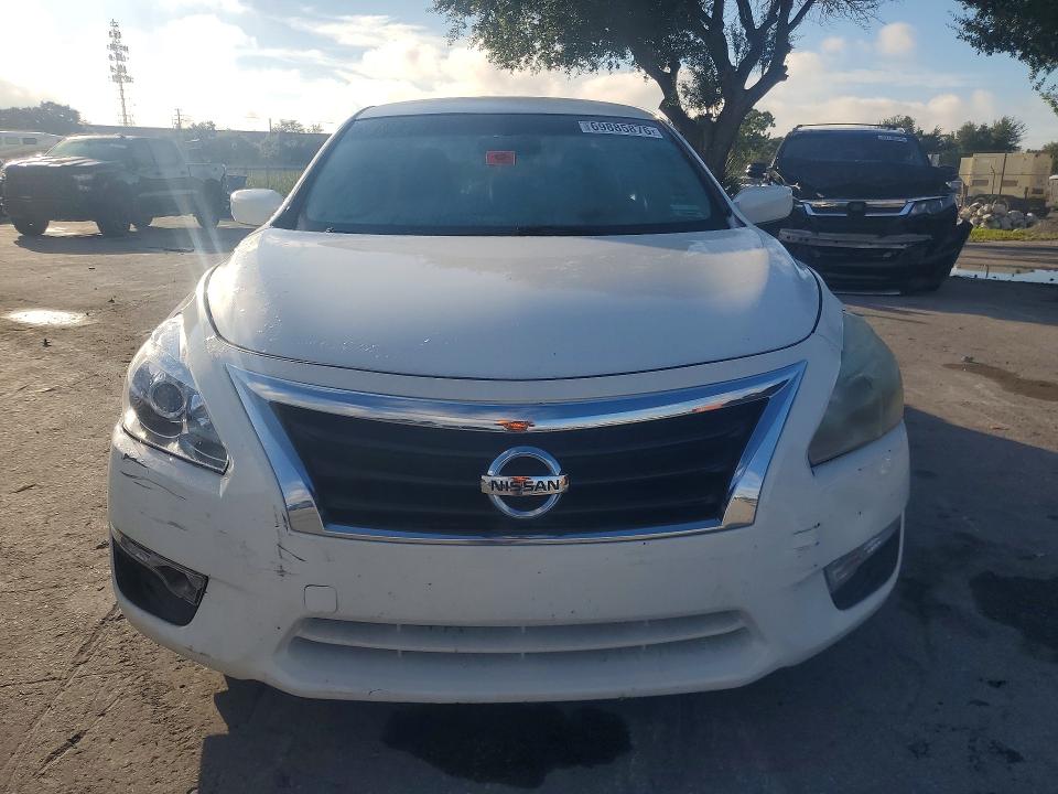 Продаж на аукціоні авто 2015 Nissan Altima, vin: 1N4AL3AP5FC252235, номер лоту: 69885876