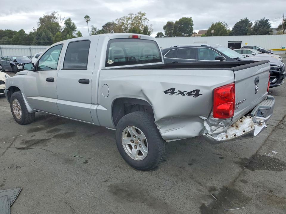 63823836 :رقم المزاد ، 1D7HW48K75S225337 vin ، 2005 Dodge Dakota مزاد بيع
