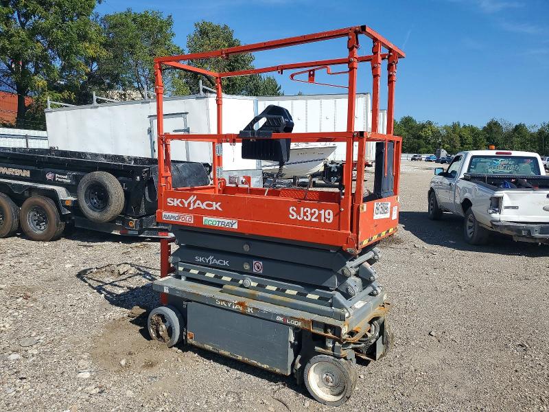 69150096 :رقم المزاد ، A100031204 vin ، 2023 Skyjack Sj3219 مزاد بيع
