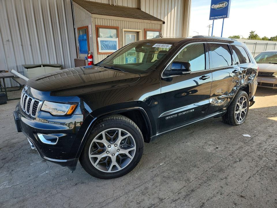 68938026 :رقم المزاد ، 1C4RJFBT0JC144016 vin ، 2018 Jeep Grand Cherokee مزاد بيع