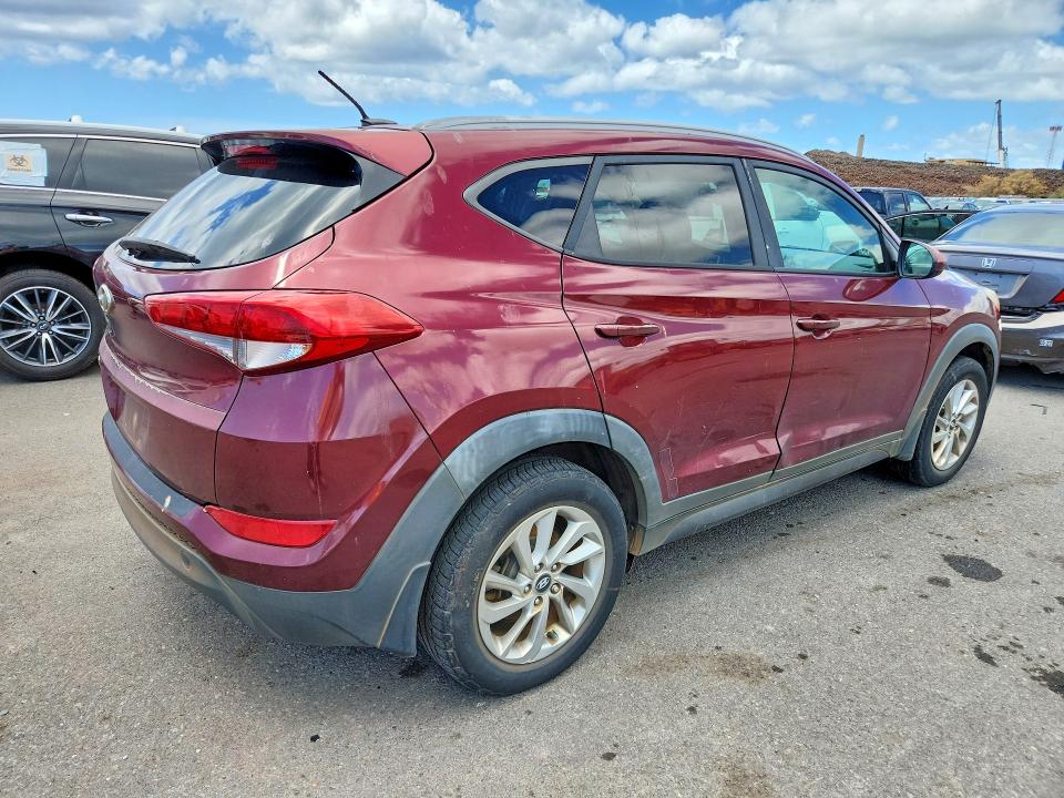 69822526 :رقم المزاد ، KM8J33A45GU223583 vin ، 2016 Hyundai Tucson مزاد بيع