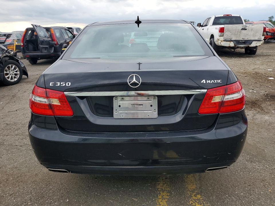 68641026 :رقم المزاد ، WDDHF8HB0BA386606 vin ، 2011 Mercedes-benz E مزاد بيع