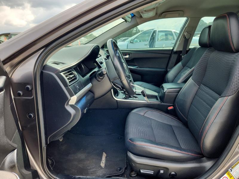 68251186 :رقم المزاد ، 4T1BF1FK3FU107661 vin ، 2015 Toyota Camry مزاد بيع