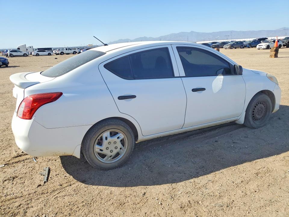 69945336 :رقم المزاد ، 3N1CN7AP8EL855299 vin ، 2014 Nissan Versa مزاد بيع