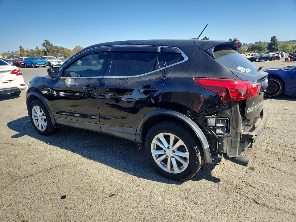 2018 Nissan Rogue Sport მანქანა იყიდება აუქციონზე, vin: JN1BJ1CP1JW190445, აუქციონის ნომერი: 69880116