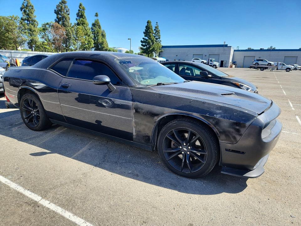 2017 Dodge Challenger მანქანა იყიდება აუქციონზე, vin: 2C3CDZBT5HH604412, აუქციონის ნომერი: 70575876