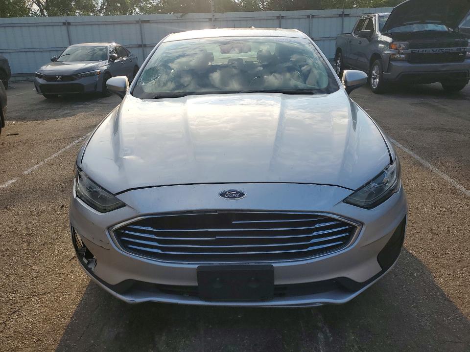 Продажа на аукционе авто 2019 Ford Fusion, vin: 3FA6P0LUXKR119736, номер лота: 67891436
