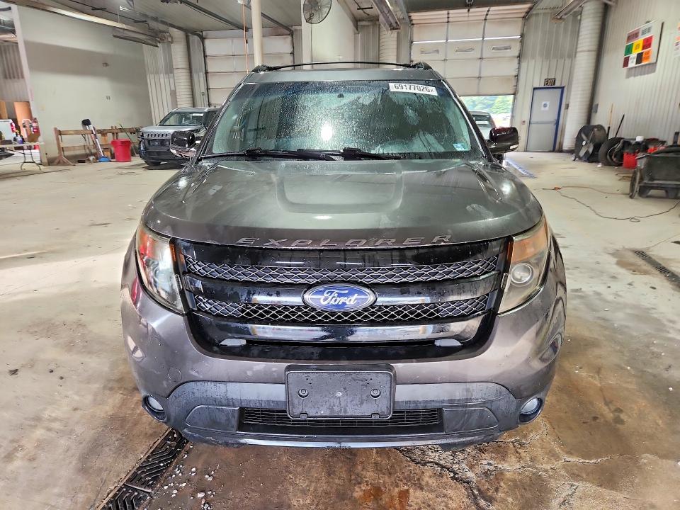 69177026 :رقم المزاد ، 1FM5K8GT1FGC44945 vin ، 2015 Ford Explorer مزاد بيع