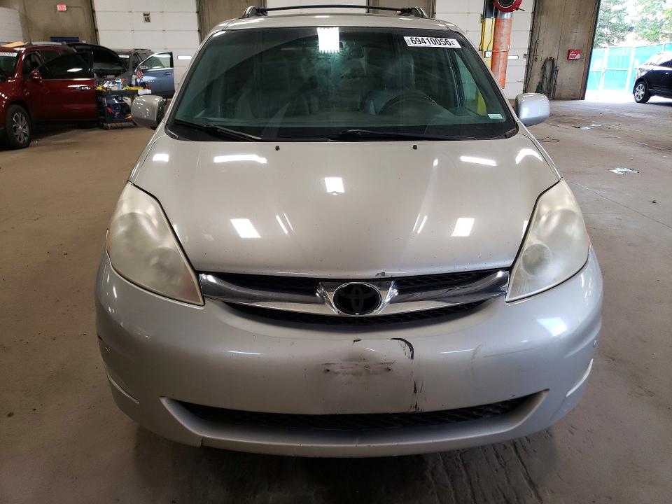 Продажа на аукционе авто 2009 Toyota Sienna, vin: 5TDZK22C59S272574, номер лота: 69410056