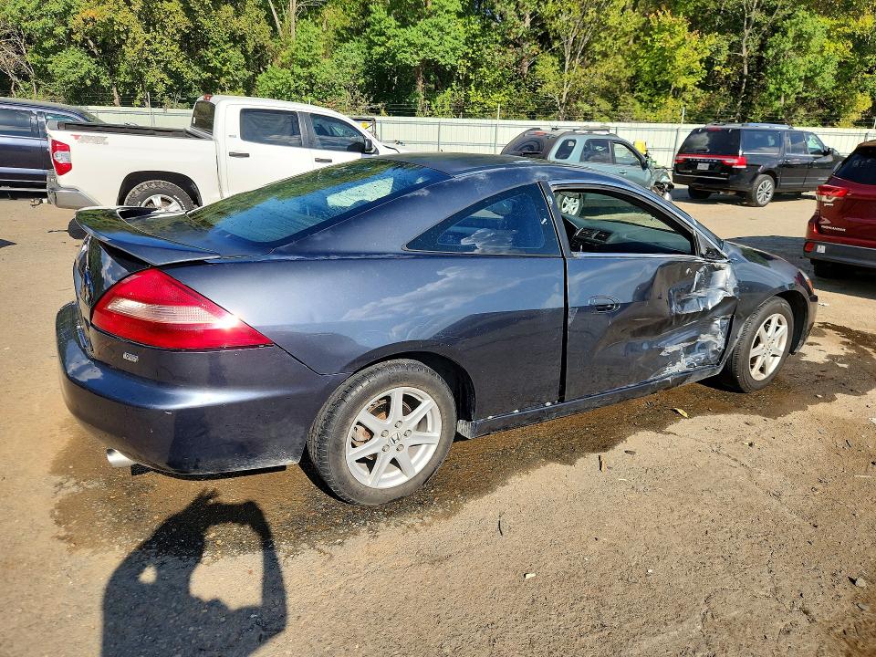 2003 Honda Accord მანქანა იყიდება აუქციონზე, vin: 1HGCM826X3A024274, აუქციონის ნომერი: 69973066