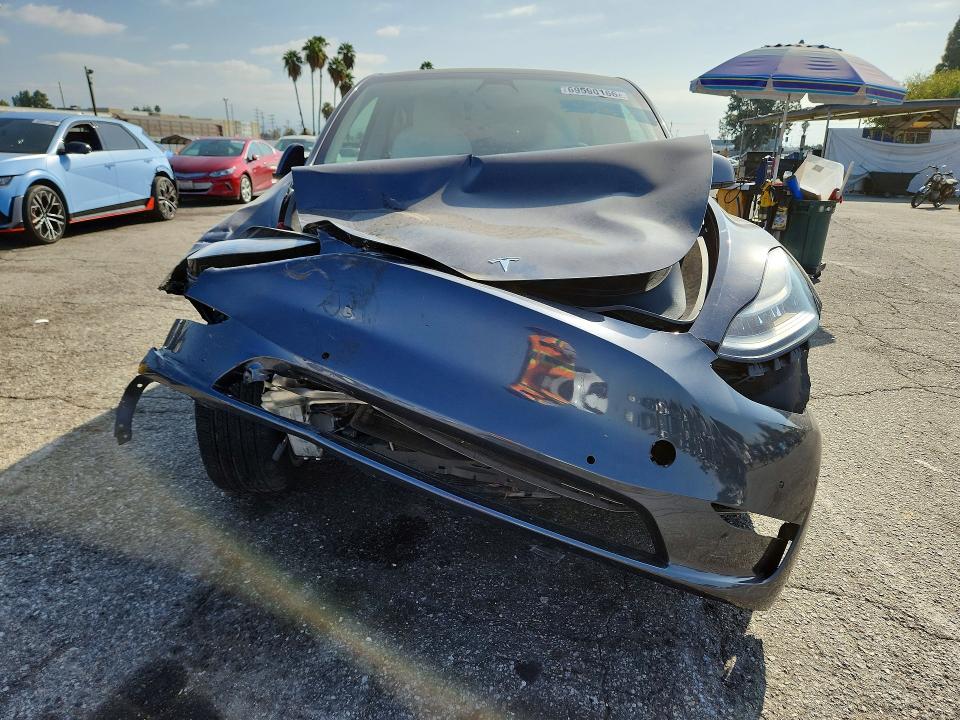 2020 Tesla Model Y მანქანა იყიდება აუქციონზე, vin: 5YJYGDEE9LF021977, აუქციონის ნომერი: 69590166