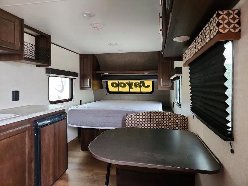 Продаж на аукціоні авто 2019 Jayco Jay Flight, vin: 1UJBJ0AJ5K17A0344, номер лоту: 70518196