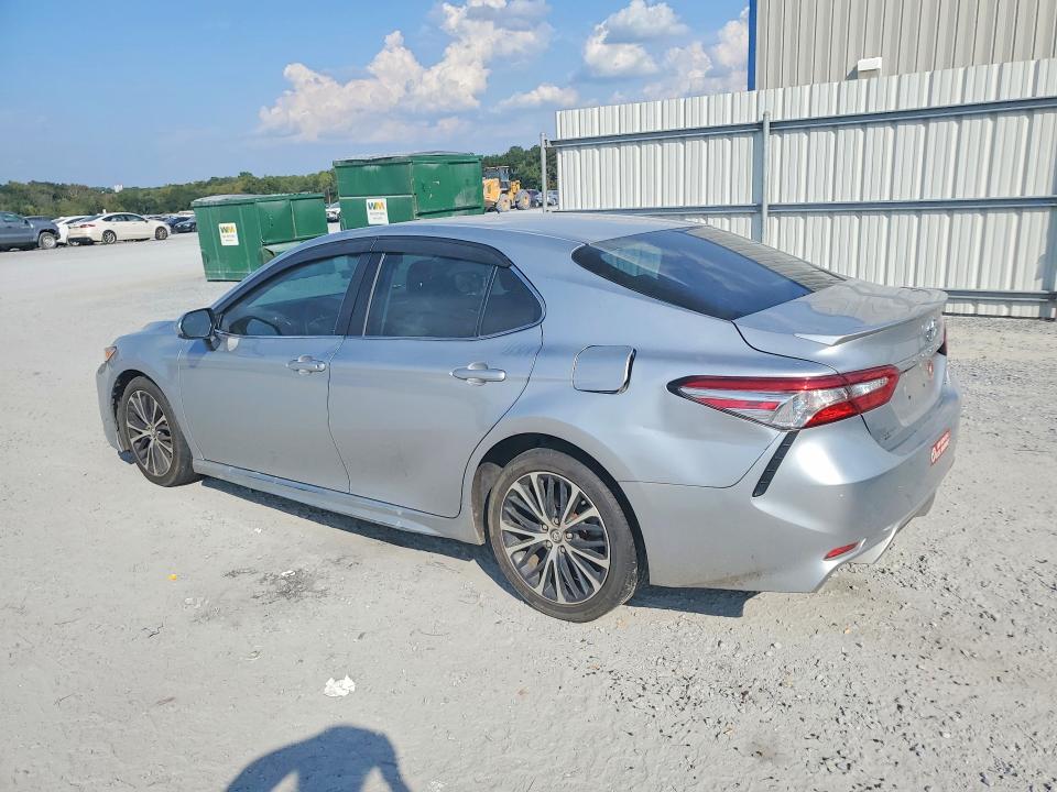 Продаж на аукціоні авто 2018 Toyota Camry, vin: 4T1B11HK7JU077164, номер лоту: 69786676