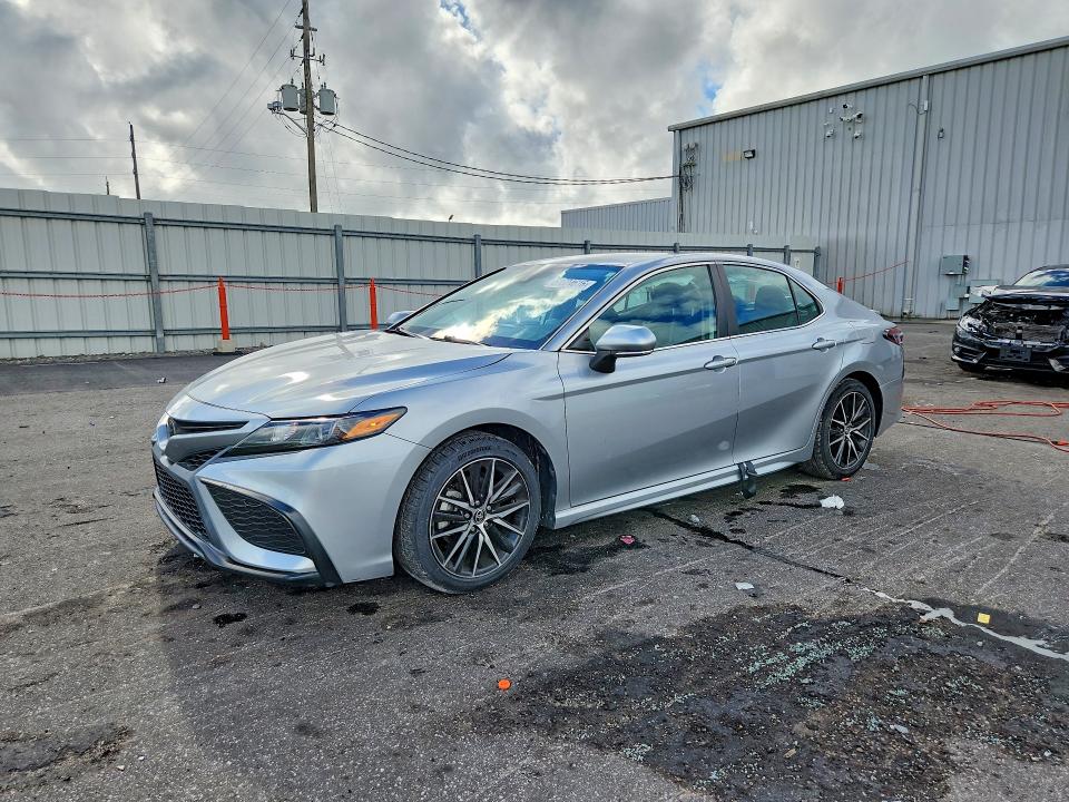 Auction sale of the 2023 Toyota Camry, vin: 4T1G11AK5PU114933, lot number: 67624616