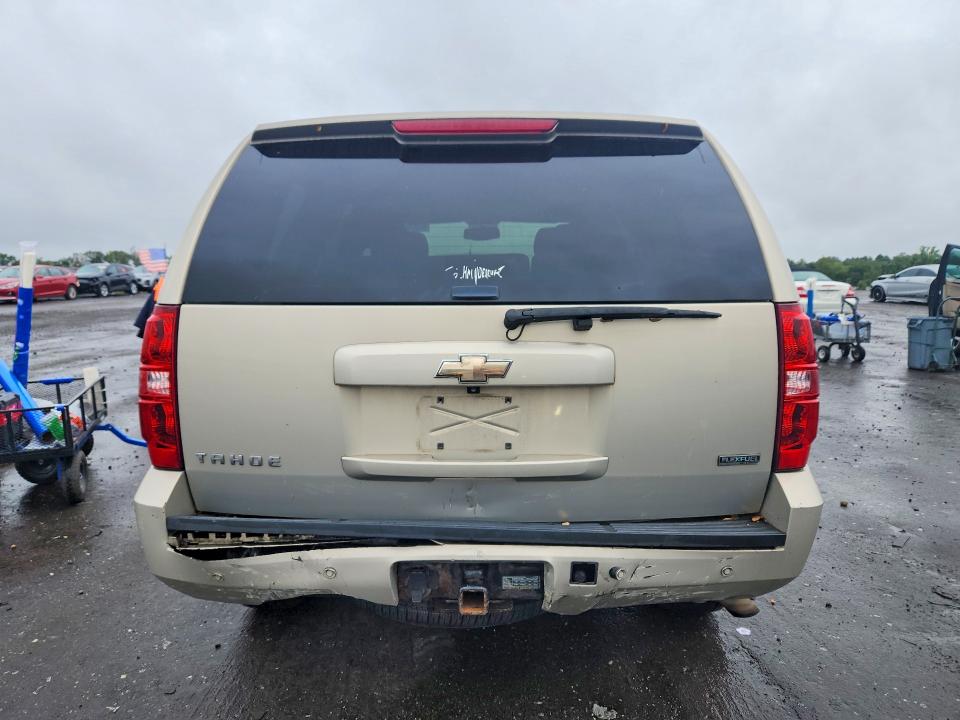 69870596 :رقم المزاد ، 1GNMCAE31AR216560 vin ، 2010 Chevrolet Tahoe مزاد بيع