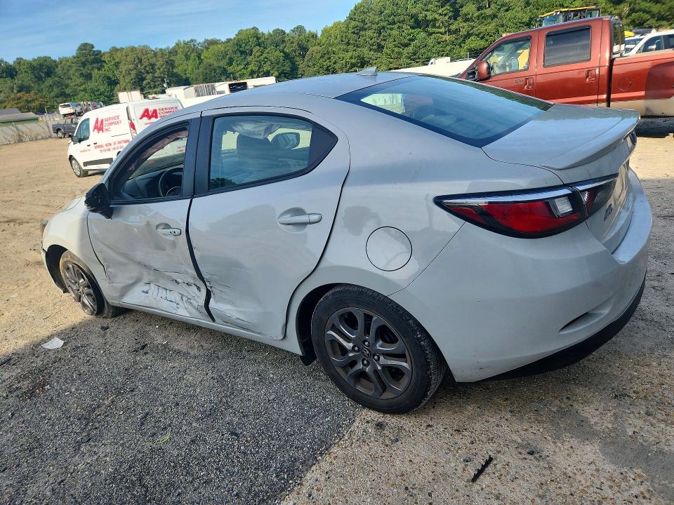 68492576 :رقم المزاد ، 3MYDLBYV9KY518963 vin ، 2019 Toyota Yaris مزاد بيع