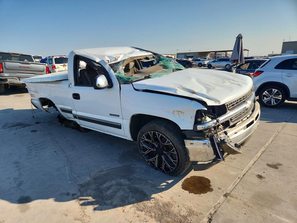 Продаж на аукціоні авто 2000 Chevrolet Silverado, vin: 1GCEK14T8YZ333094, номер лоту: 67870426