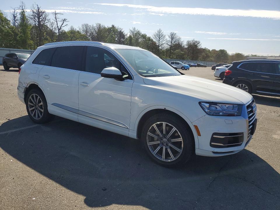 Продаж на аукціоні авто 2017 Audi Q7, vin: WA1LHAF70HD039010, номер лоту: 68741966