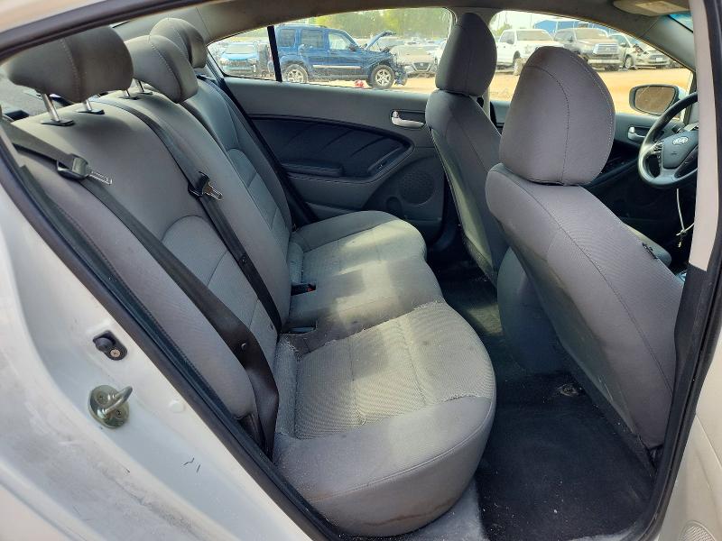 68338916 :رقم المزاد ، 3KPFK4A7XJE205633 vin ، 2018 Kia Forte مزاد بيع