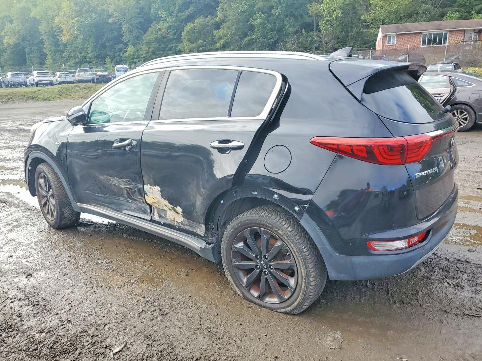 70772596 :رقم المزاد ، KNDPNCACXJ7411196 vin ، 2018 Kia Sportage مزاد بيع