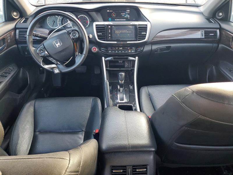 67865276 :رقم المزاد ، 1HGCR3F83HA033678 vin ، 2017 Honda Accord مزاد بيع