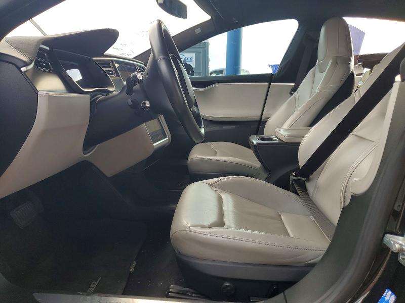 Продаж на аукціоні авто 2015 Tesla Model S, vin: 5YJSA1E21FF102519, номер лоту: 69757856