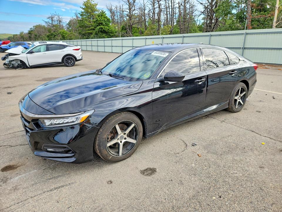 Auction sale of the 2018 Honda Accord, vin: 1HGCV1F34JA020562, lot number: 69389936