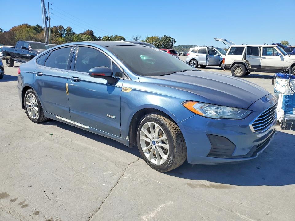 Продажа на аукционе авто 2019 Ford Fusion, vin: 3FA6P0LU2KR152035, номер лота: 70774876