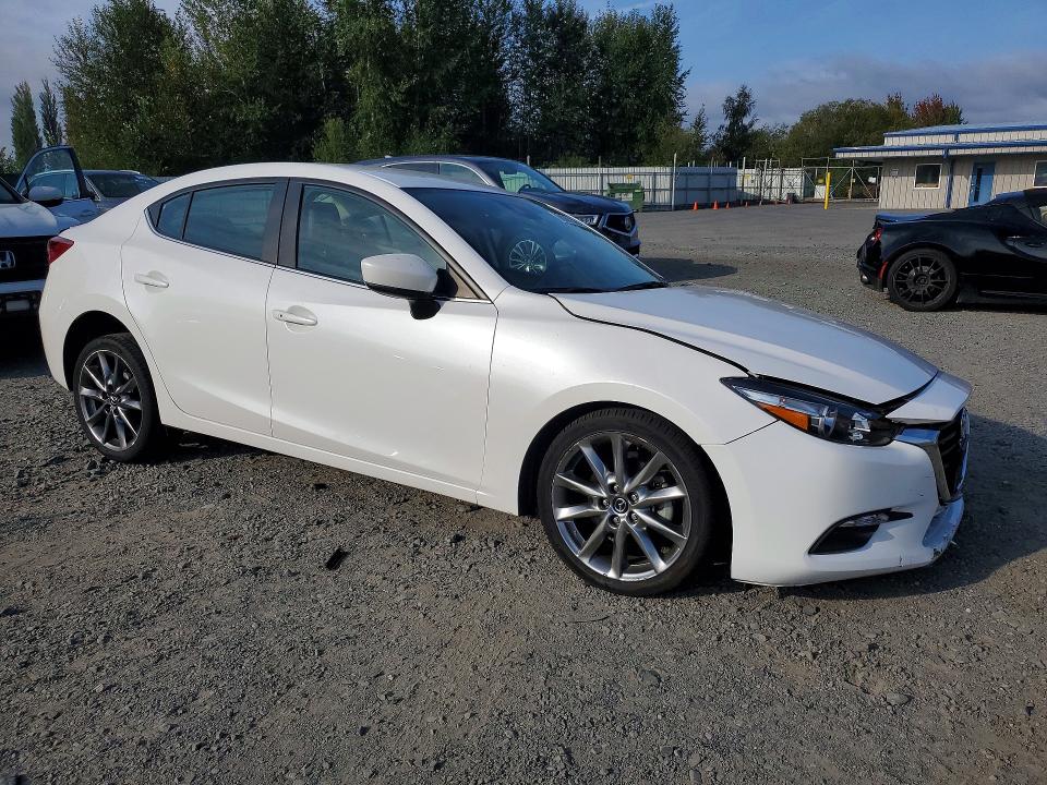 2018 Mazda 3 მანქანა იყიდება აუქციონზე, vin: 3MZBN1V33JM210557, აუქციონის ნომერი: 68367326