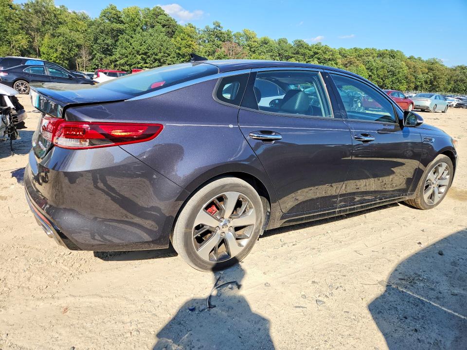 67070906 :رقم المزاد ، 5XXGW4L29JG201655 vin ، 2018 Kia Optima مزاد بيع