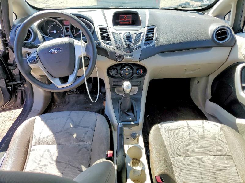 68930956 :رقم المزاد ، 3FADP4BJ3CM118139 vin ، 2012 Ford Fiesta مزاد بيع