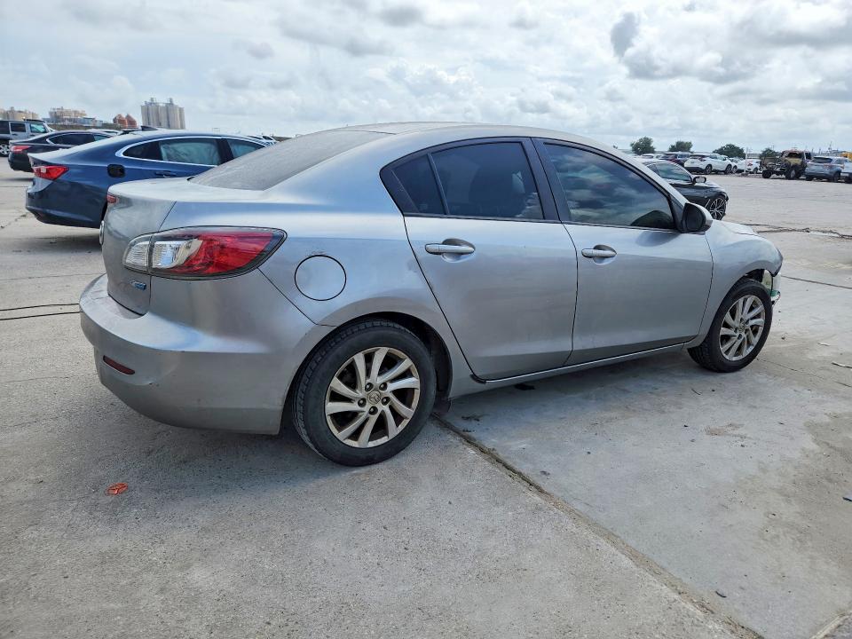 68824936 :رقم المزاد ، JM1BL1V70C1658010 vin ، 2012 Mazda 3 مزاد بيع
