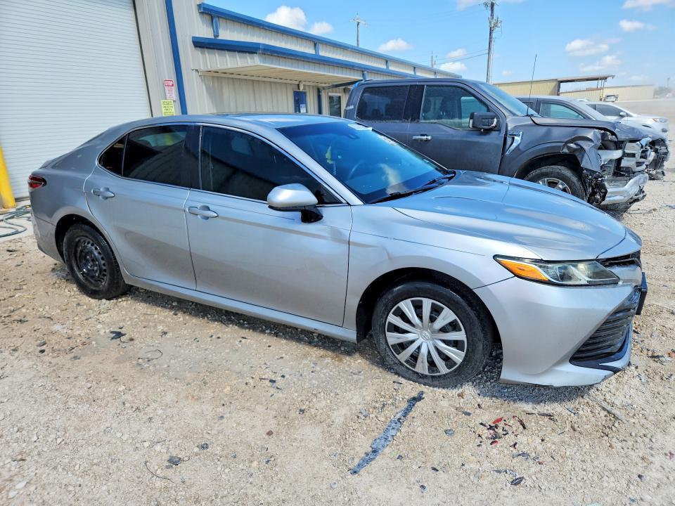 2018 Toyota Camry მანქანა იყიდება აუქციონზე, vin: 4T1B11HK9JU089381, აუქციონის ნომერი: 65361386