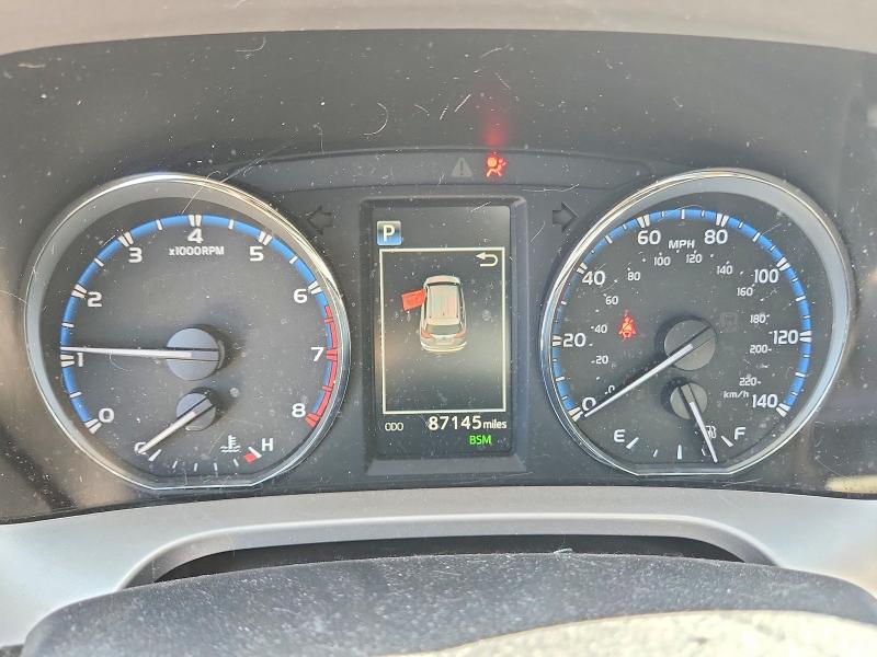 2017 Toyota Rav4 მანქანა იყიდება აუქციონზე, vin: JTMYFREV7HJ722324, აუქციონის ნომერი: 68831156